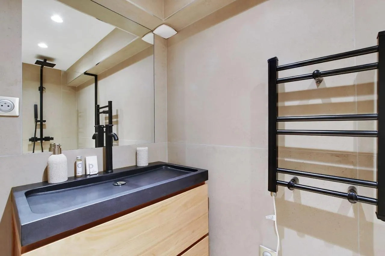 Amazing Apartment 2Br6P - Sacre Coeur Montmartre Paris 0*,